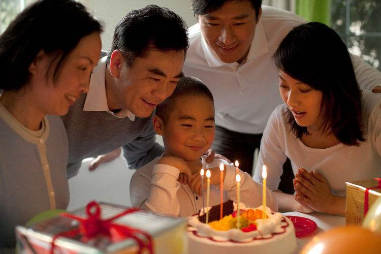 孩子生日选“阳历”还是“阴历”?不同情况选择不同 了解下比较好
