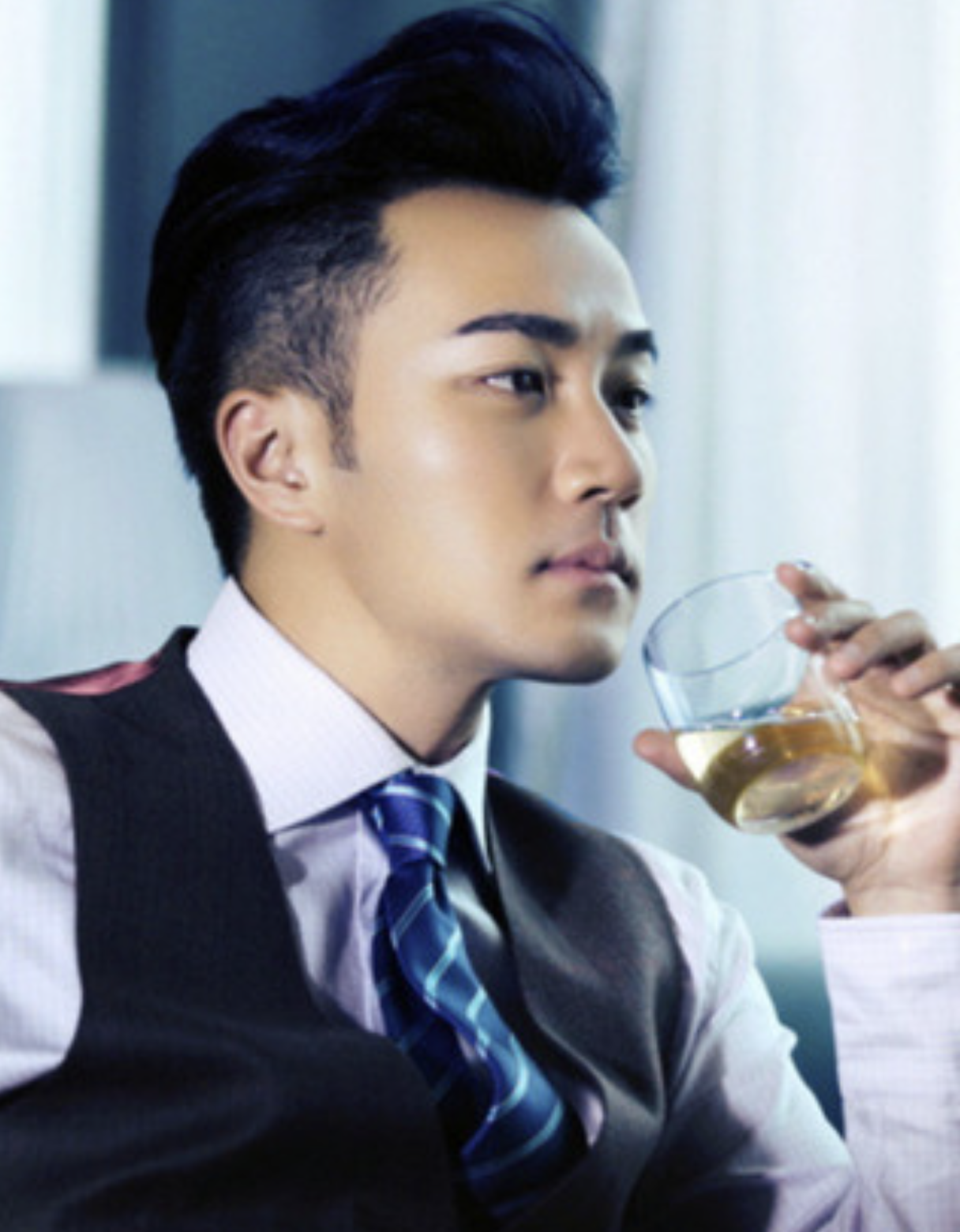 气质不硬，就别尬演军人！这6位男明星演的军人，看着让人太难受