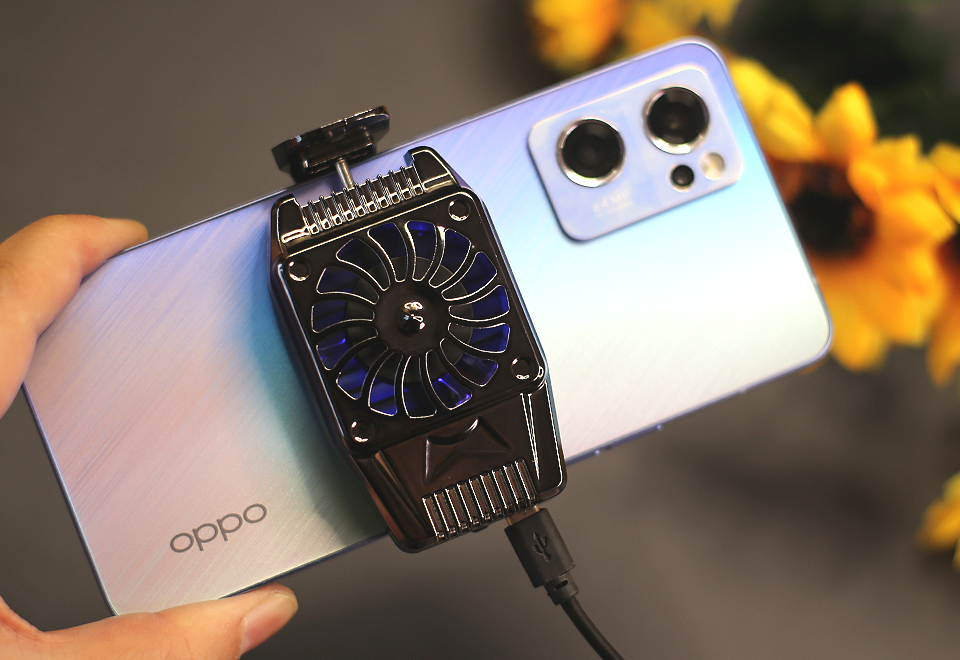 亲民定位，降温便携，奥睿科手机散热背夹