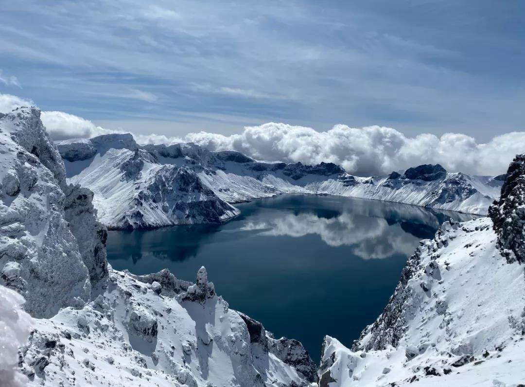 上個世紀開始就在重點監視它,長白山火山觀測站就是專門看管著長白山