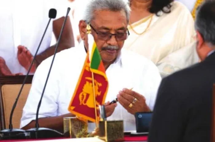 斯里蘭卡變天，總統總理先後辭職，美印均已介入，中方正積極援助