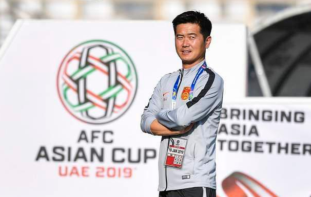 当足球助教应该懂什么（进入国足辅助李霄鹏的十五位助教）