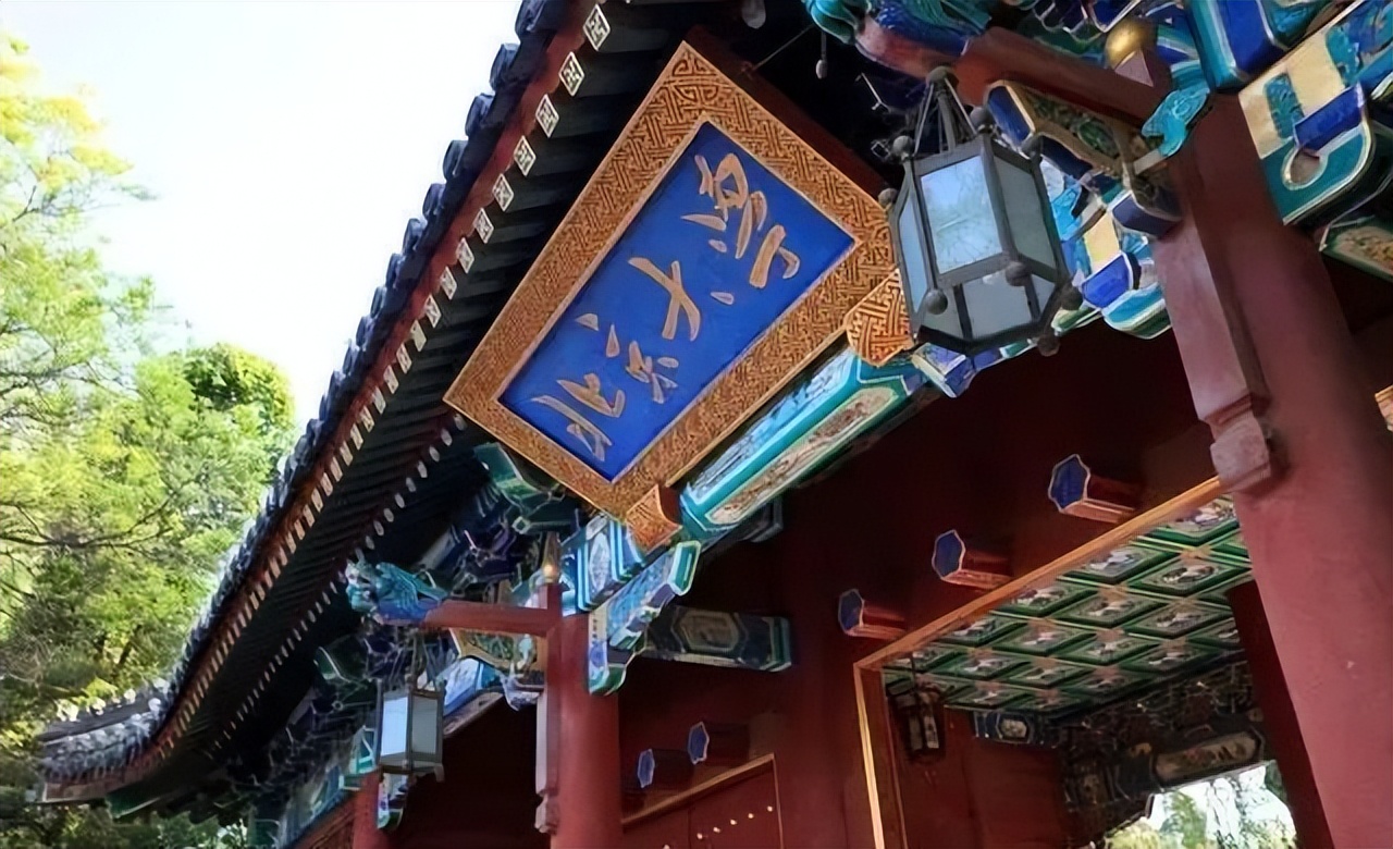 高考季！盘点那些大学的最…