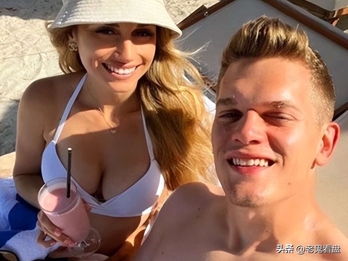 德国足球队太太团（德国队使出“美人计”，允许太太团进房间安慰德国队球员）-趣拿体育