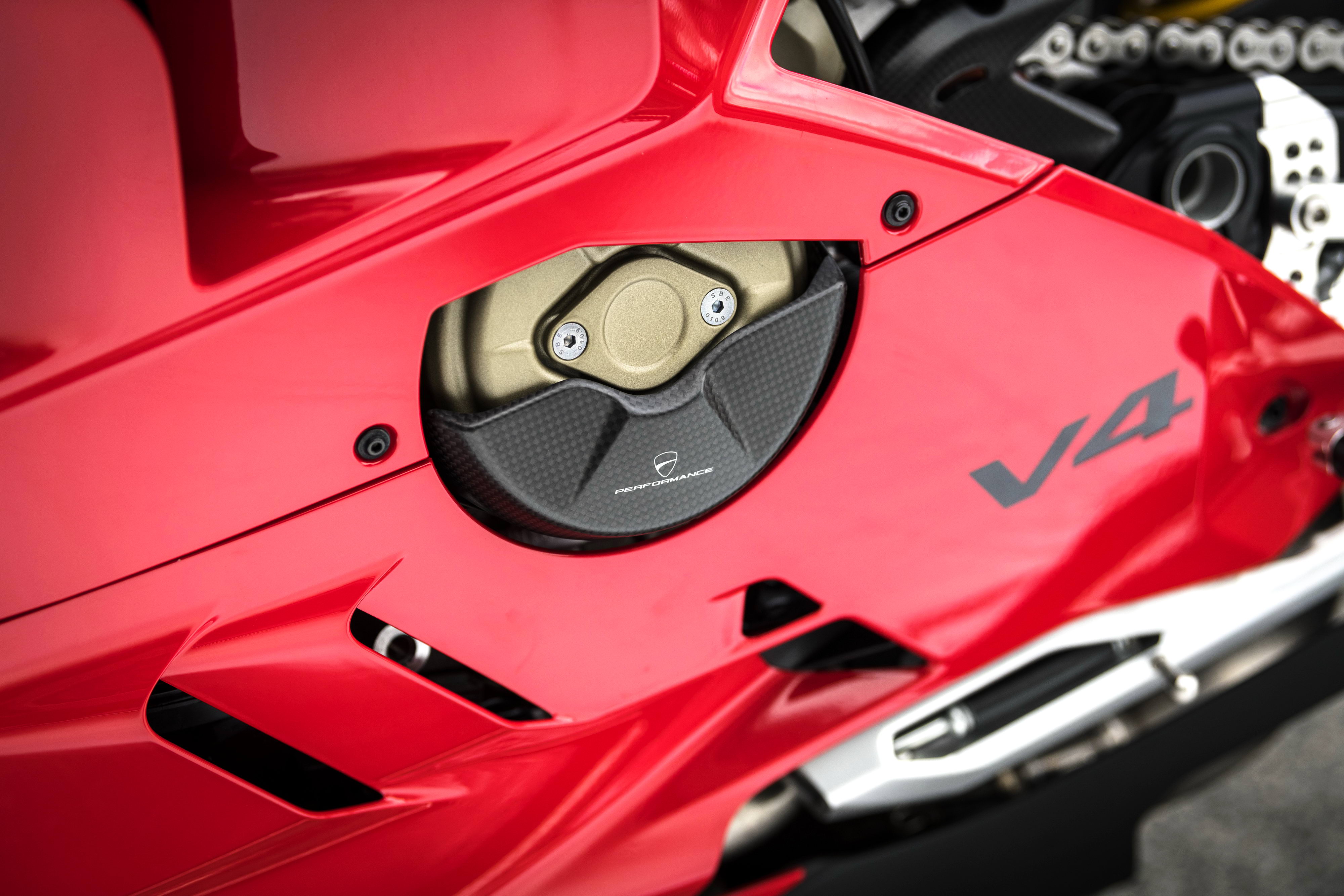 真实赛车数据包(换装赛车套件的杜卡迪 2022 Panigale V4/V4 S Performance)