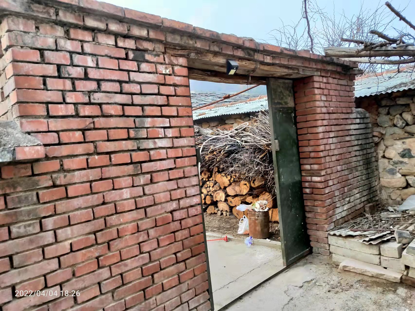 清明回乡感悟：农村迎来“盖房潮”，翻建和盖房的增多，为何？