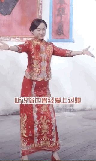 霍思燕晒烫头视频，素颜无滤镜呈现幸福肥，嗯哼时隔半年可爱出镜