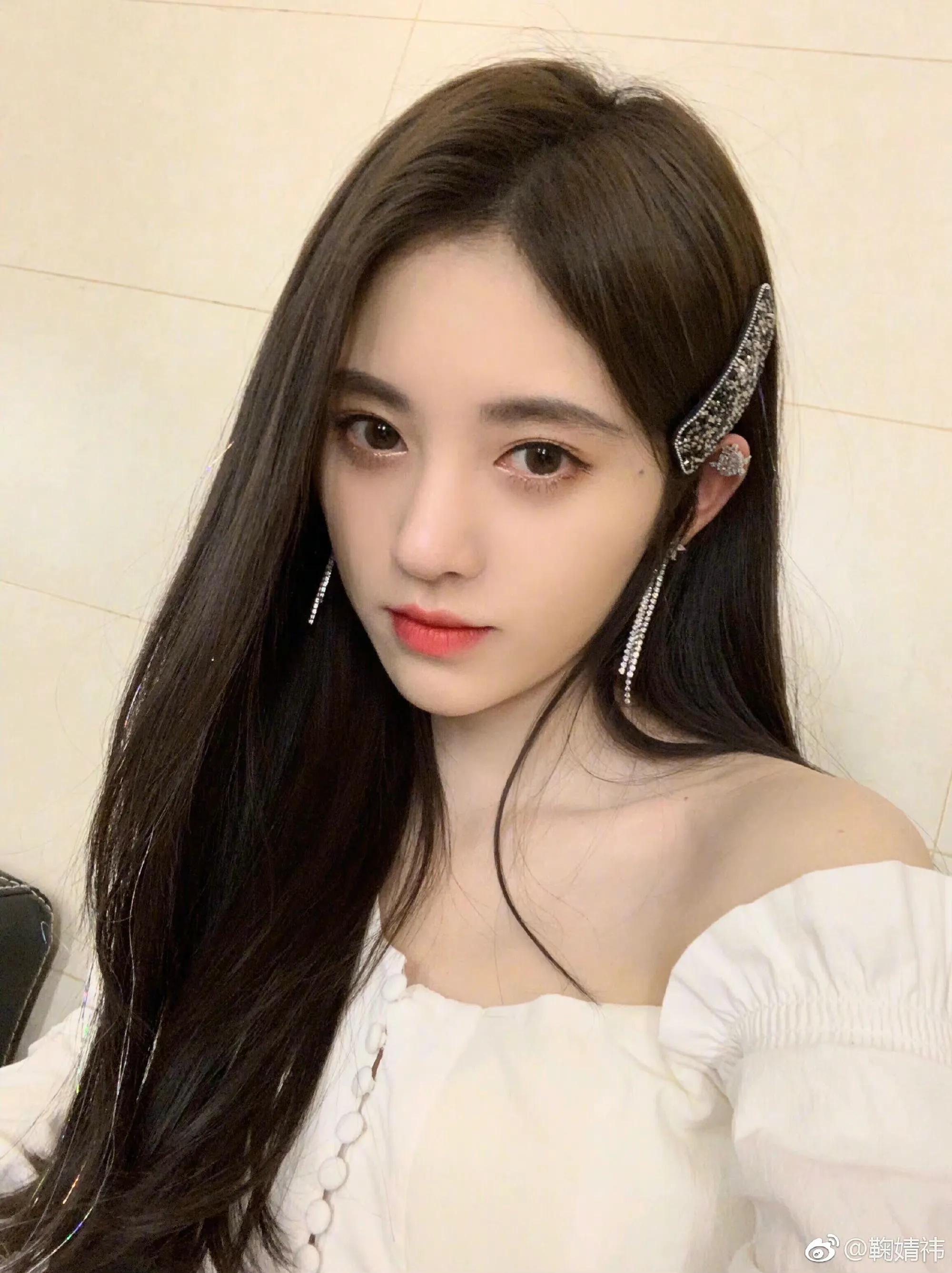 鞠婧祎自拍照头像大户