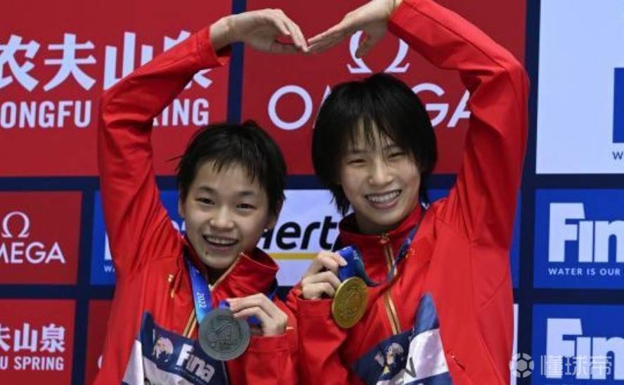 祝贺！跳水世界杯：陈芋汐10米台夺金，全红婵摘银牌