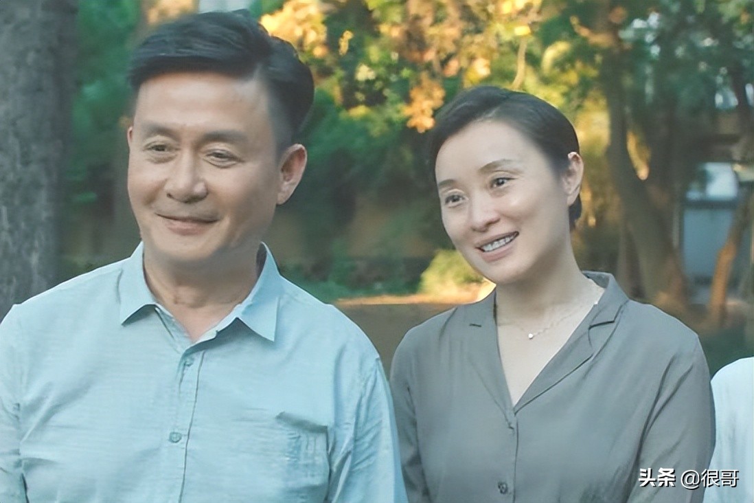 金铁峰：刘奕君同学，因演日本人成名，如今在幸福到万家中扮莫总