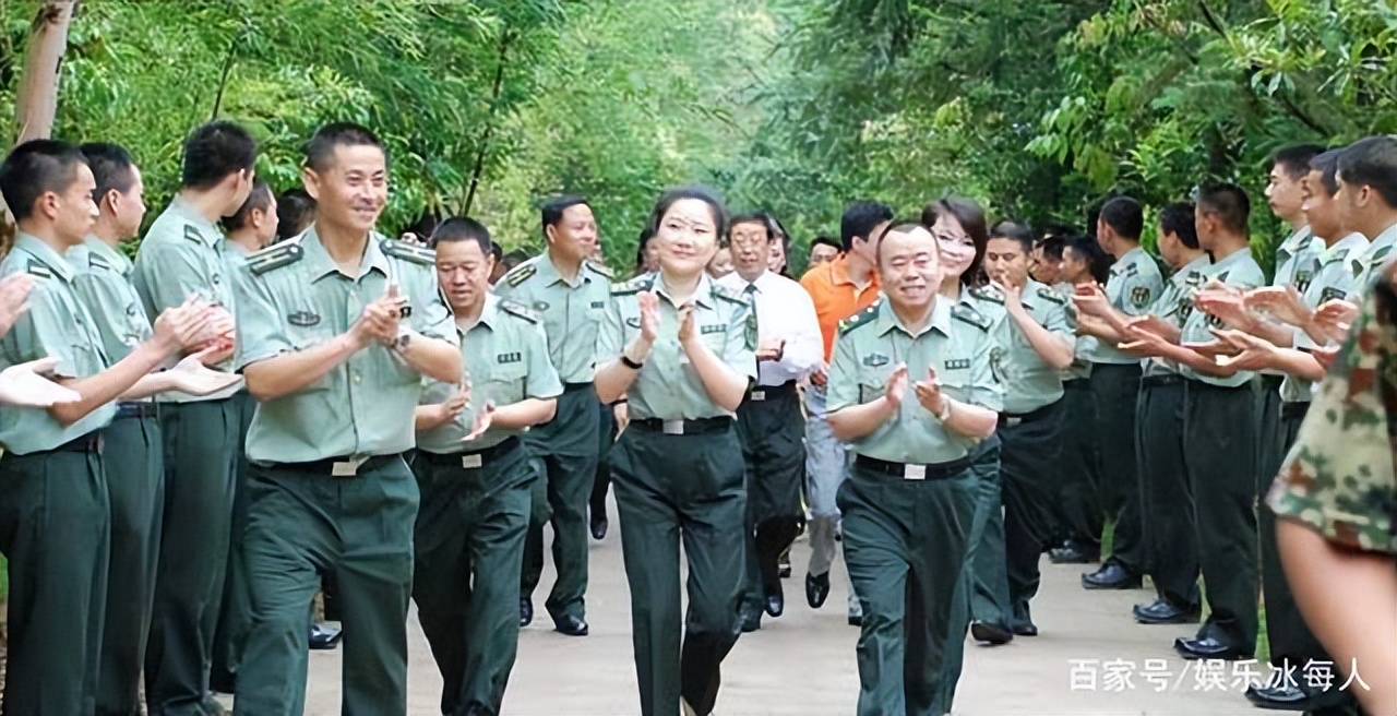 易烊千玺拟入编国家话剧院，细数那些同样入编的明星们