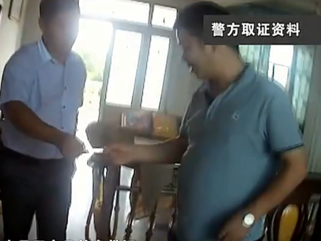 2015年，浙江一小偷因'坦白'太快引警方怀疑，查明后盗窃罪改死罪