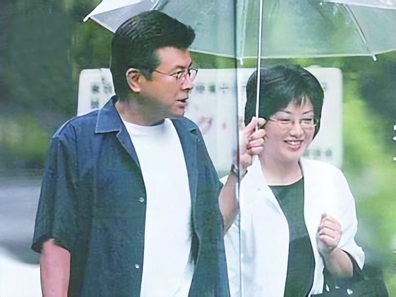 山口百惠:红遍亚洲的樱花美人,为了丈夫消失42年,如今她幸福吗