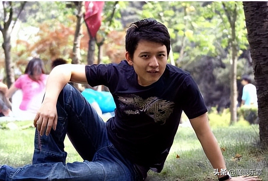 35岁是分水岭？这五位电视台男主持人也难逃油腻的宿命