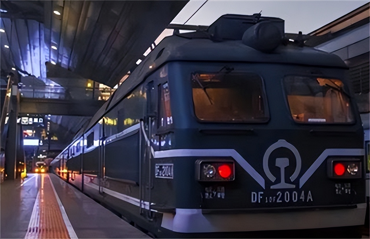 2003年，江西学子成高考状元大摆宴席，为何最后与父母失联9年？