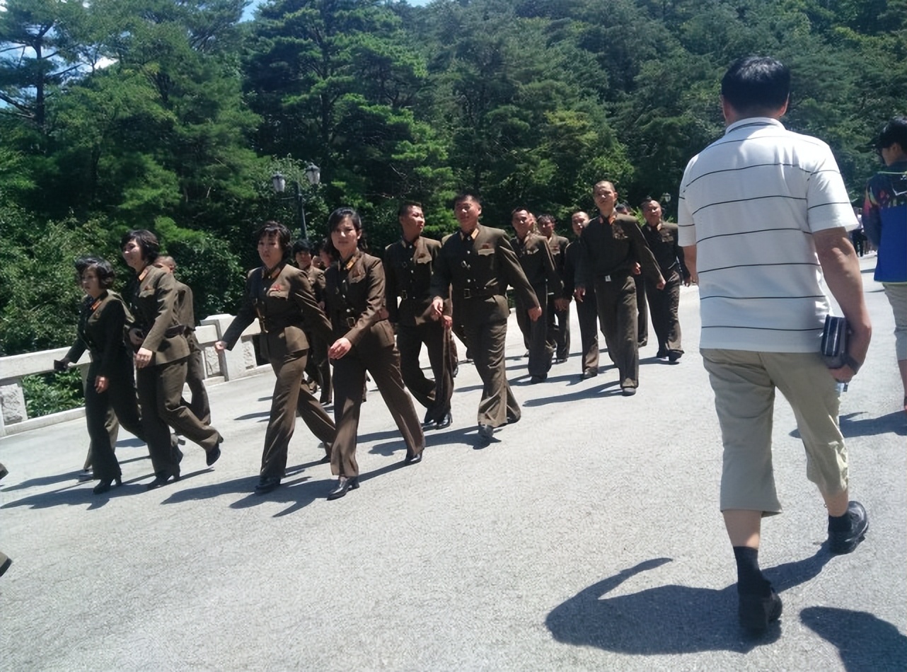 网友到朝鲜旅游，告诉你朝鲜人的生活现状