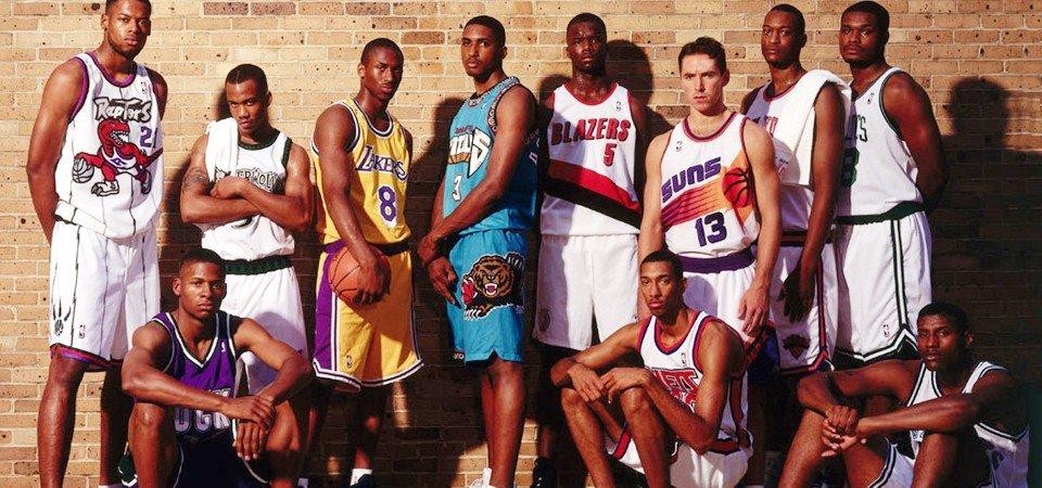 11名全明星，3位MVP，科比艾弗森领衔，NBA选秀最成功的一届选秀