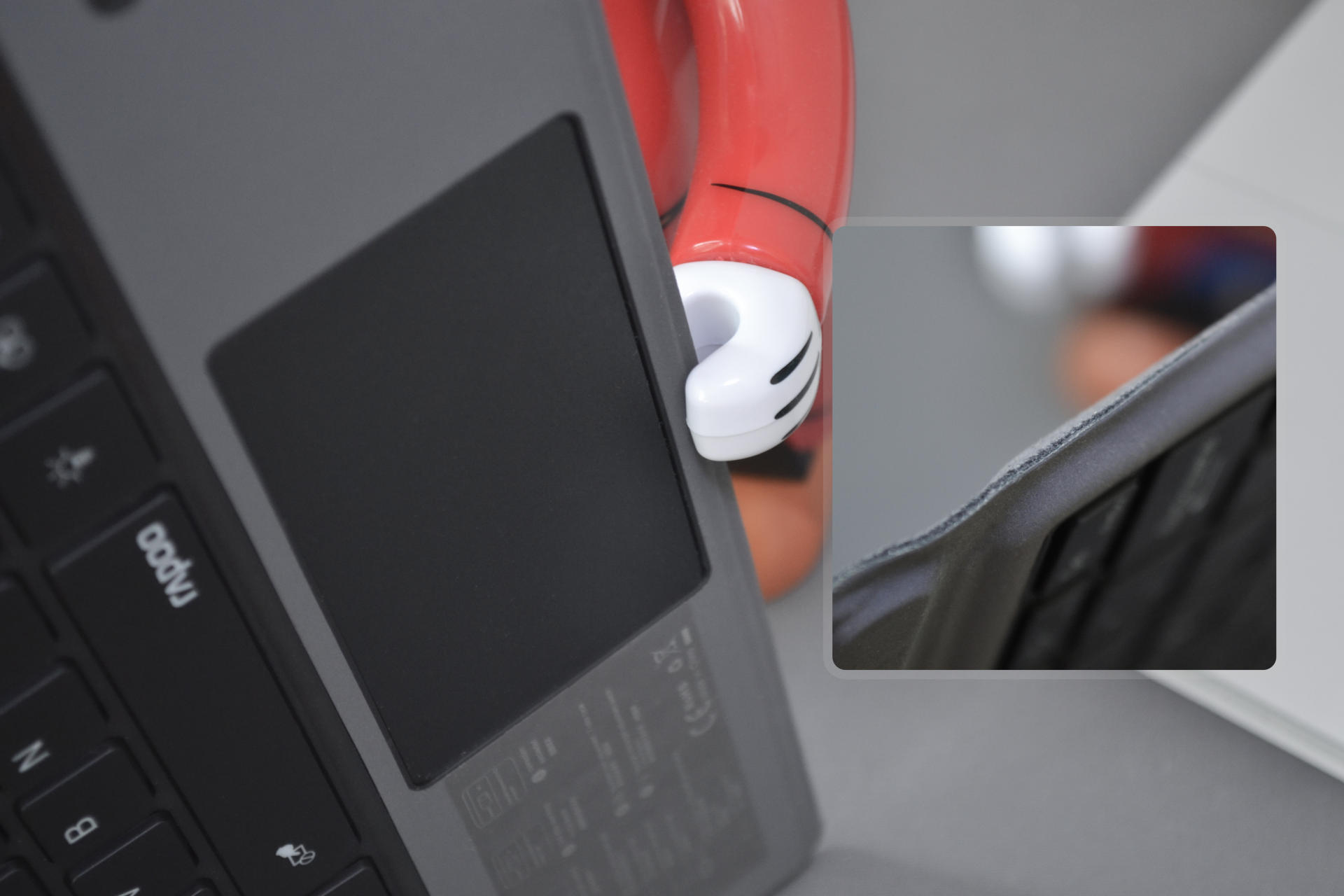 配件太贵 平替超原装 微软Surface另类玩法 雷柏蓝牙键盘XK200S