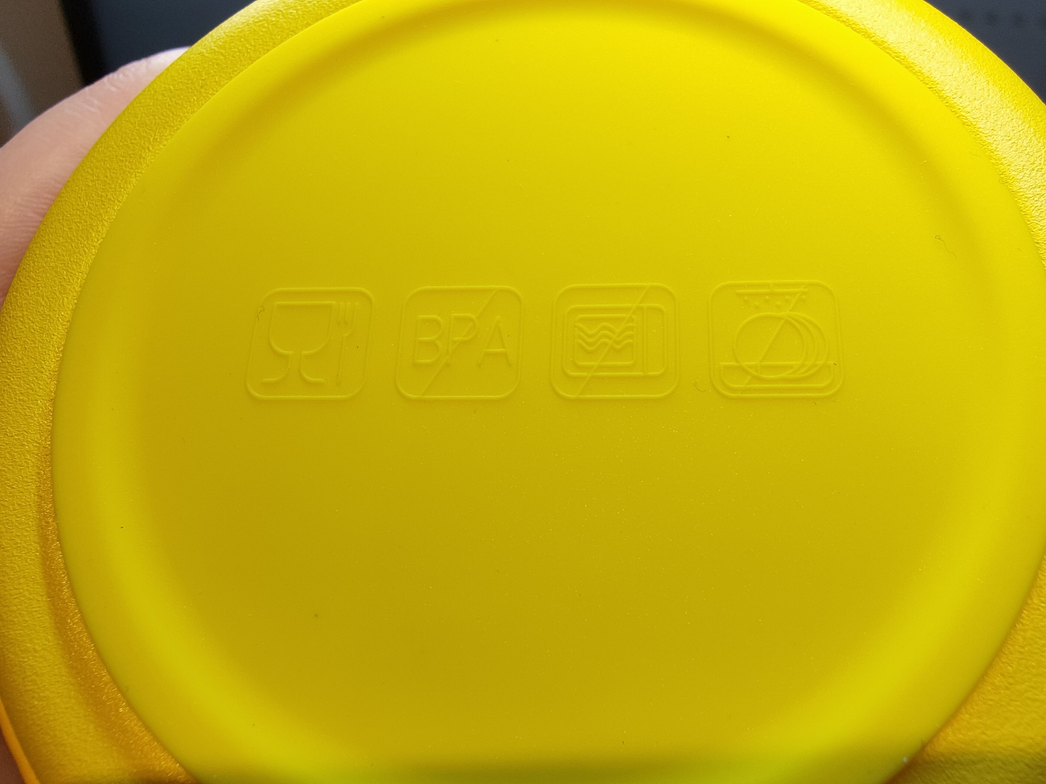 康巴赫儿童保温水杯：让喝水变的时尚可爱