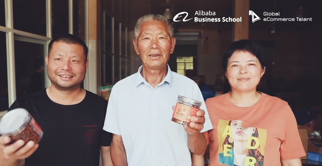 被一枚硬币骗到中国，国外富二代将计就计 学习电商回国帮贫民致富