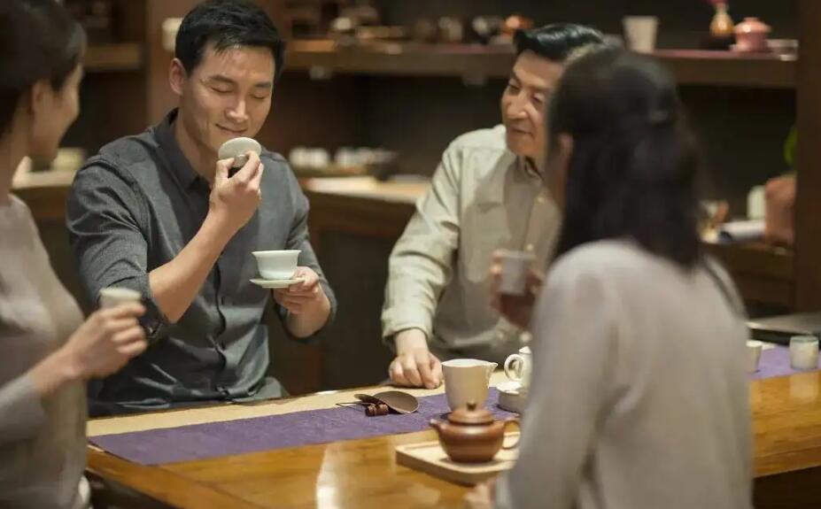 广州茶楼利用“免费喝茶”，一年盈利200万，这方法值得借鉴