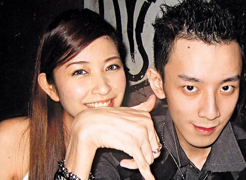 失去挚爱这18年来,许维恩始终念念不忘,几乎每一年杨明学忌日,她都会