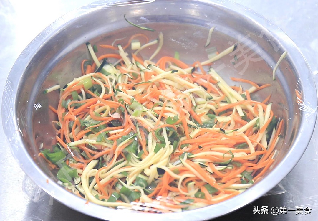 開學(xué)了，學(xué)會(huì)這5道懶人早餐餅，簡(jiǎn)單省事，營養(yǎng)美味，孩子吃得香