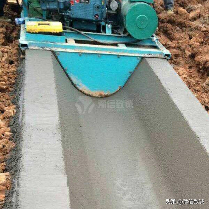混凝土造渠设备 水渠成型机 - 液压汇