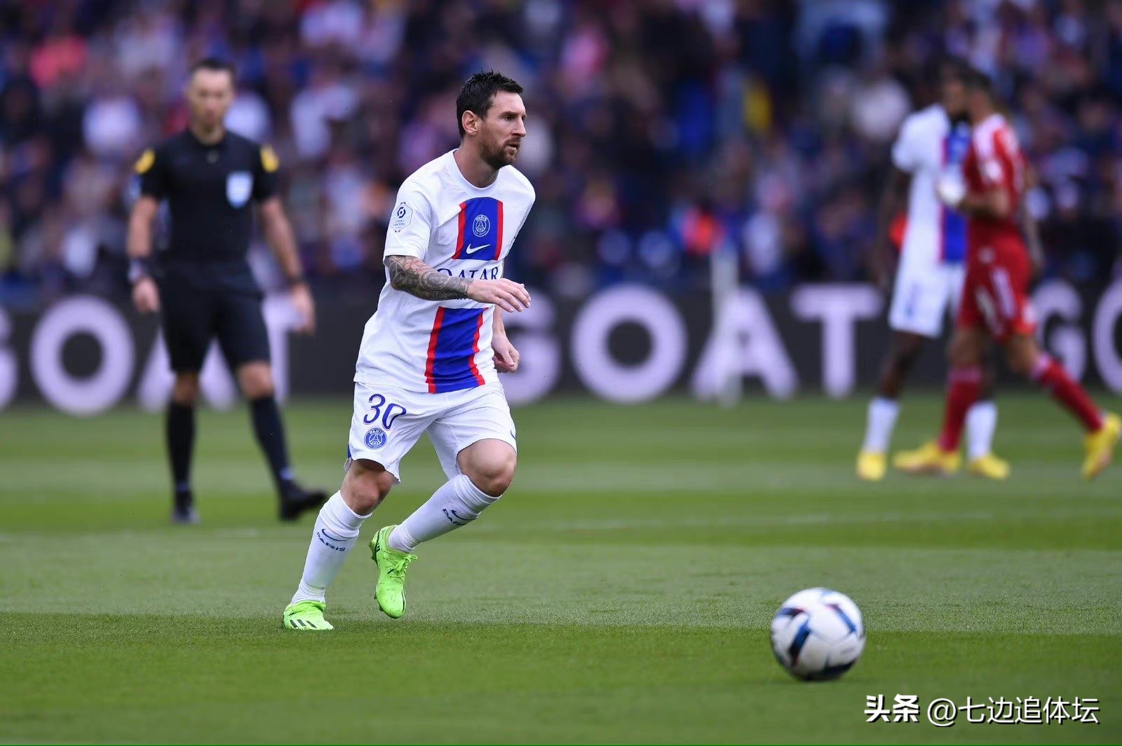 巴黎已准备好签梅西的资金（巴萨坏消息！曝巴黎提前续约梅西：2年合同6000万，2.2亿巨星利好）