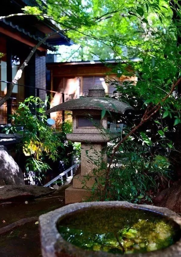 打造一个水景，让流水叮咚入梦来