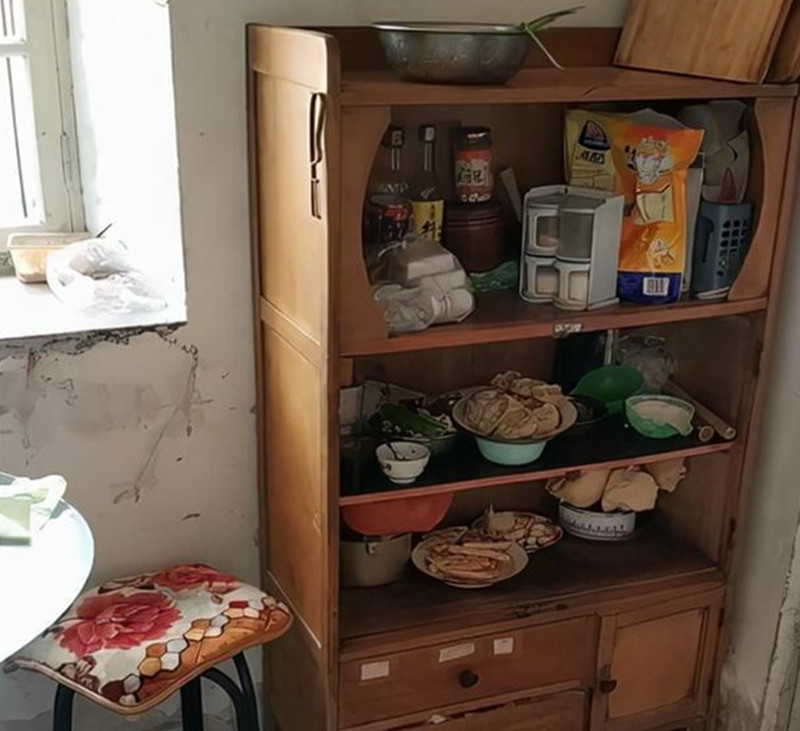 17年前女大学生失联至今，父母患癌求助媒体才知：女儿已改名换姓