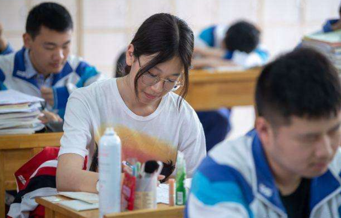 高考制度面临新调整，或将取消一二三本之分，2022高考生左右为难