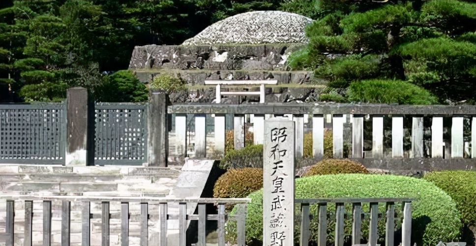日本仁德天皇陵墓图片