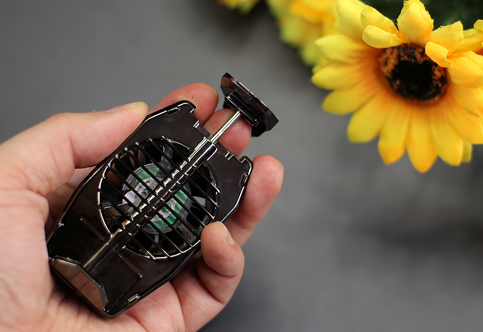 亲民定位，降温便携，奥睿科手机散热背夹