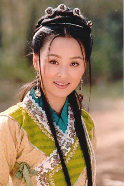 中戏96届“八大金钗”：曾黎最美艳，章子怡运气好，秦海璐太古怪