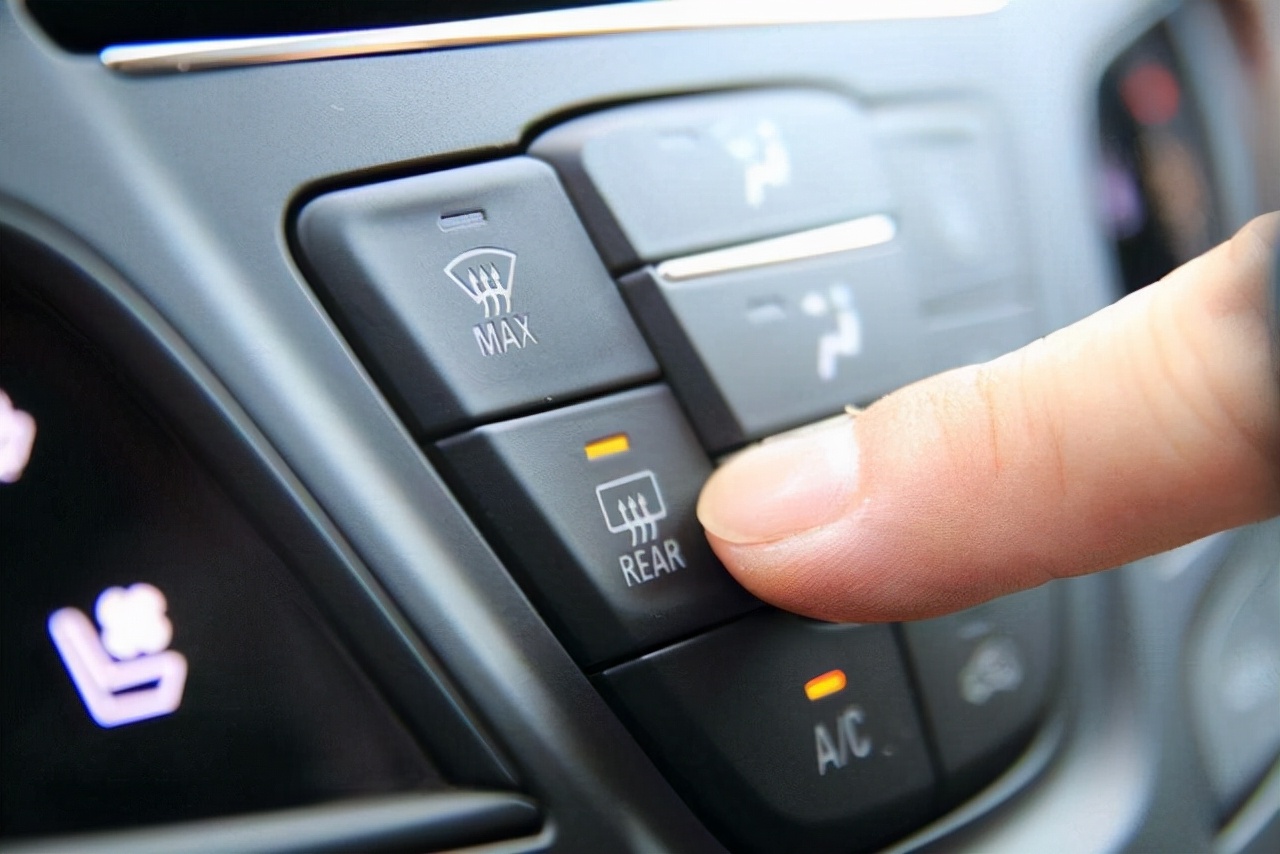 车内的a/c功能键有什么功能,代表什么意思