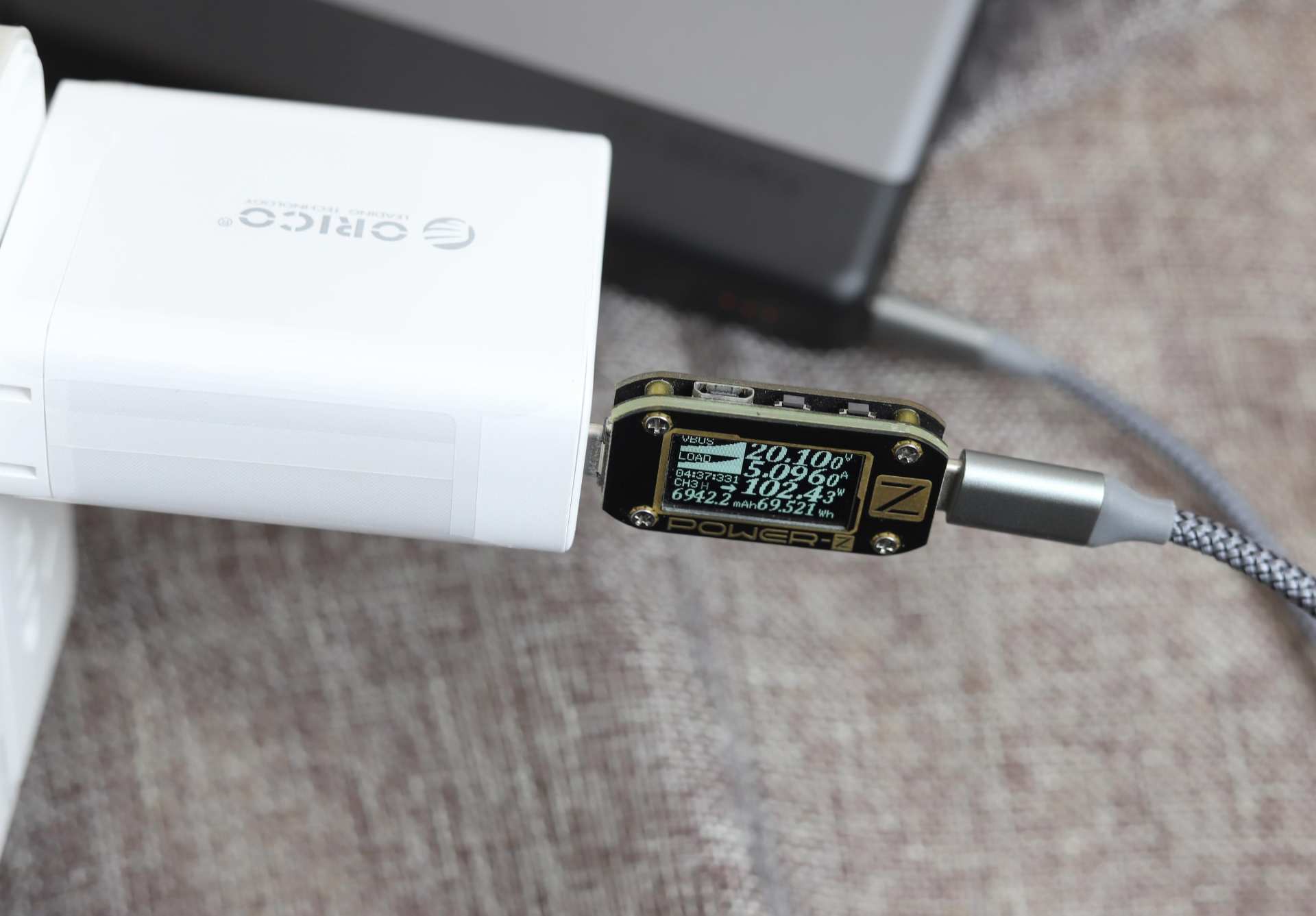 ORICO100W多口充电头深度体验：出差这一个就够了