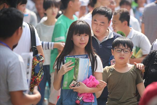 广西3所大学已被全面点名曝光，毕业证一文不值，家长报考要谨慎