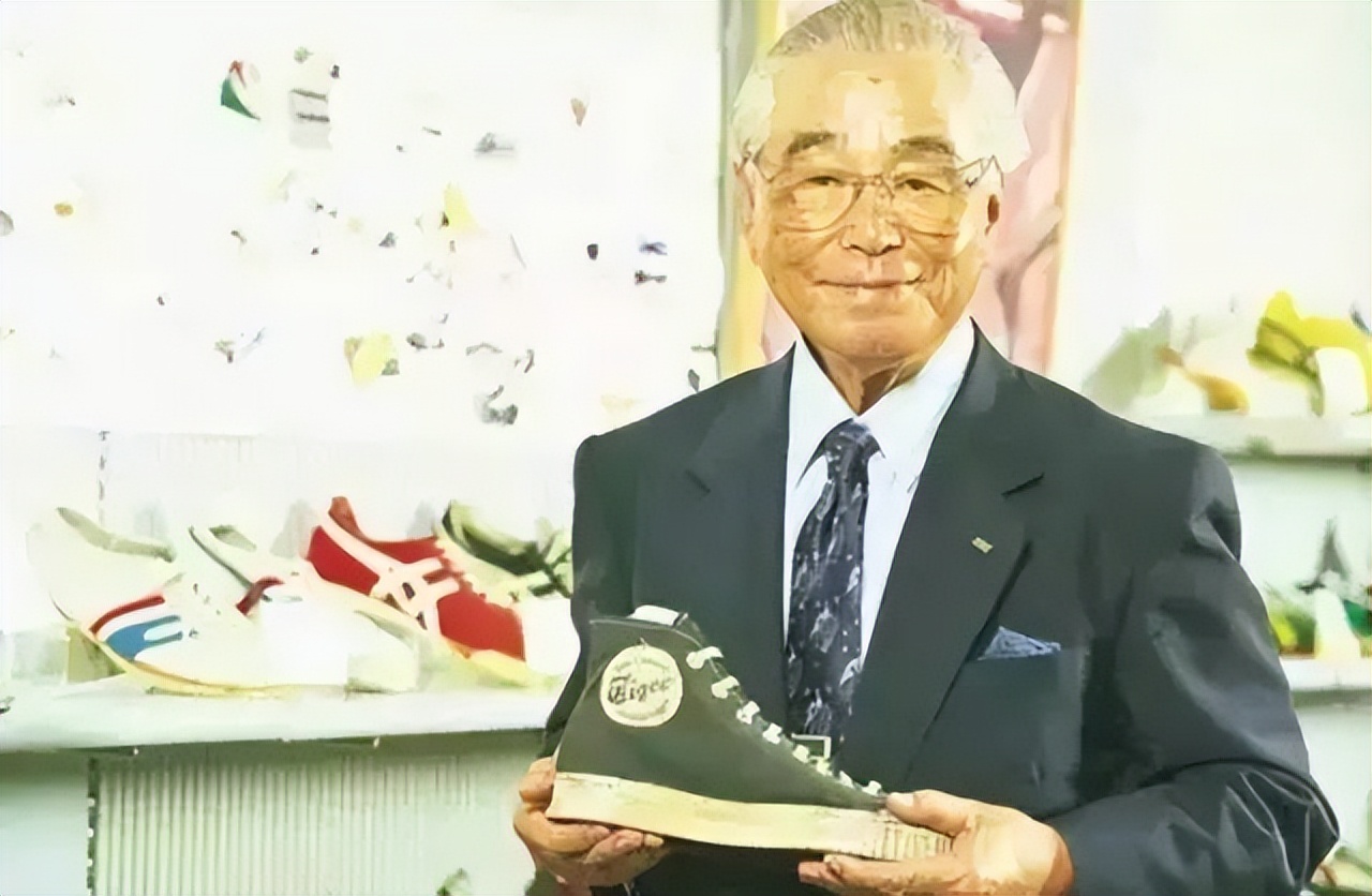 名牌跑鞋制造全过程（日本“跑鞋之王”：年销售额超过200亿元，耐克靠抄袭它起家）