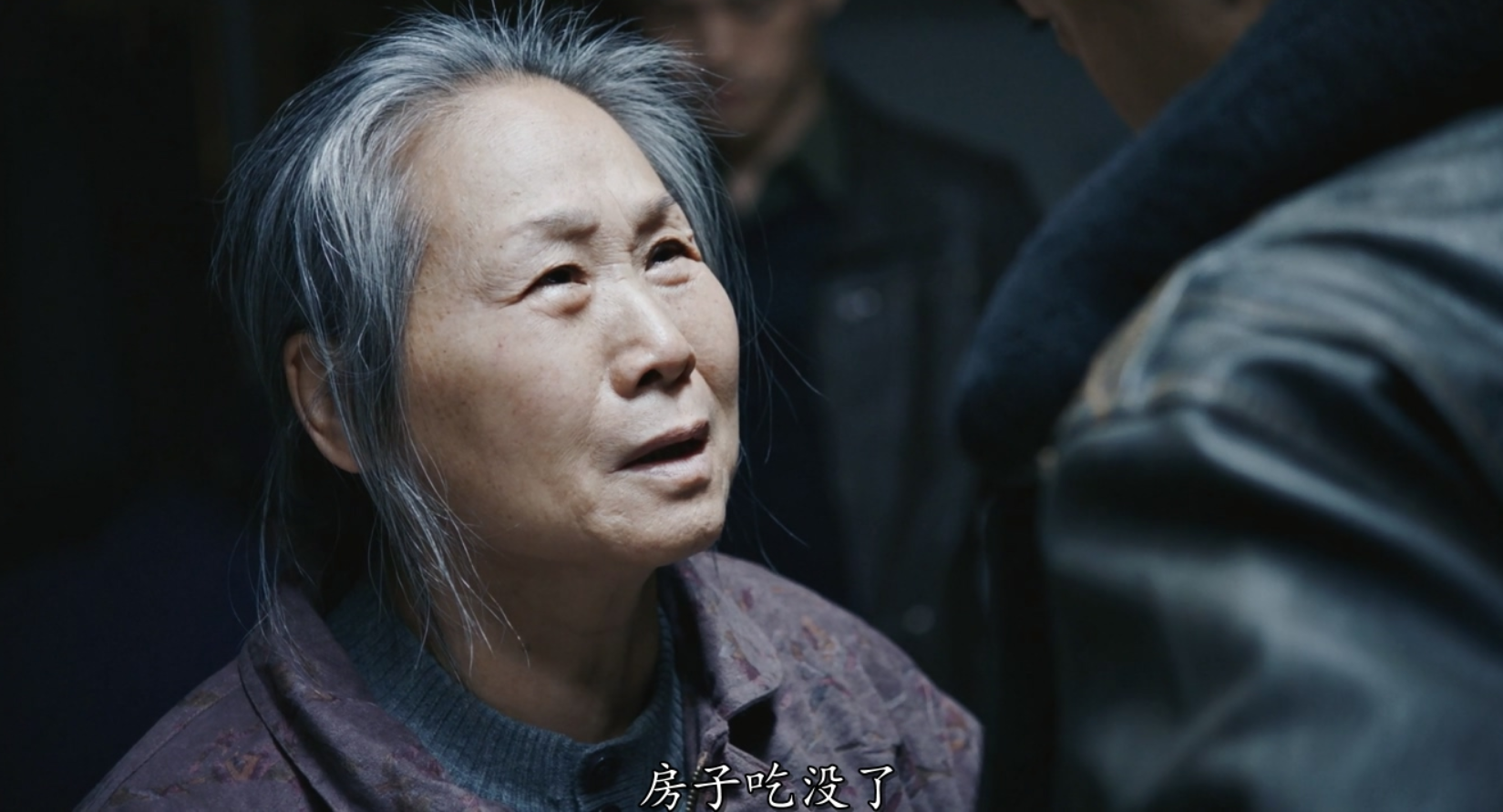 苇青:62岁才出道,哭戏感动全国,儿子为她放弃事业,今成老戏骨