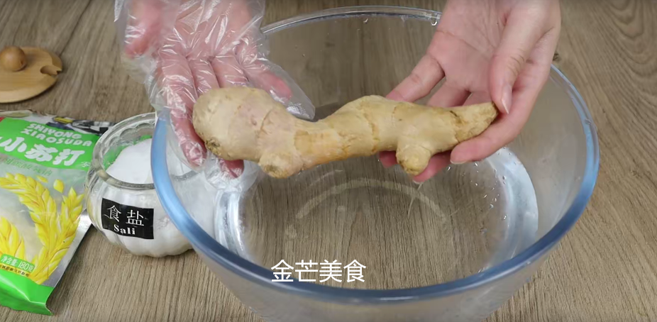 葱根是个宝，用开水煮一煮，原来作用这么厉害，不要再扔掉了