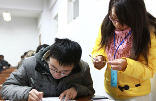 大学期间考四六级，大几的通过率会更高？学姐的答案有些意外