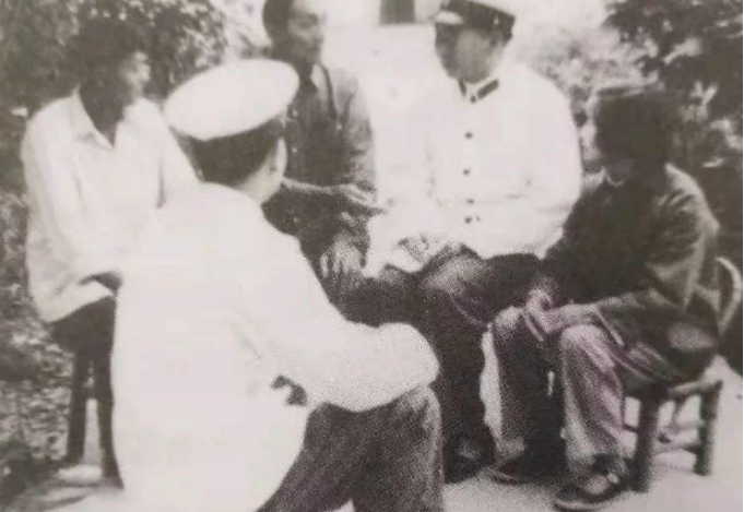 1955年，一死刑犯在枪决前表现异常，检察员感觉不对劲：枪下留人