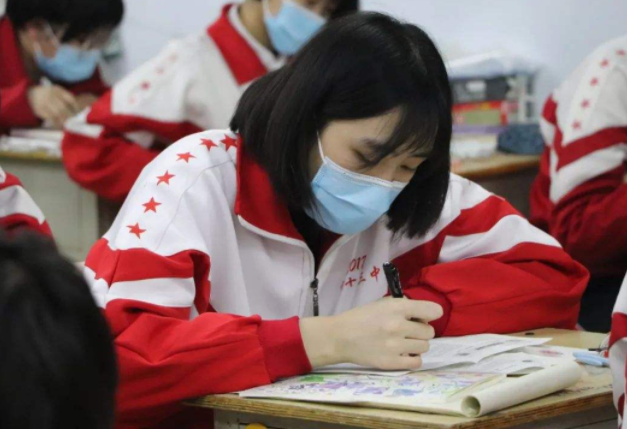 “在吉大上学我很痛苦”，男生反向宣传母校，惹来众人羡慕嫉妒