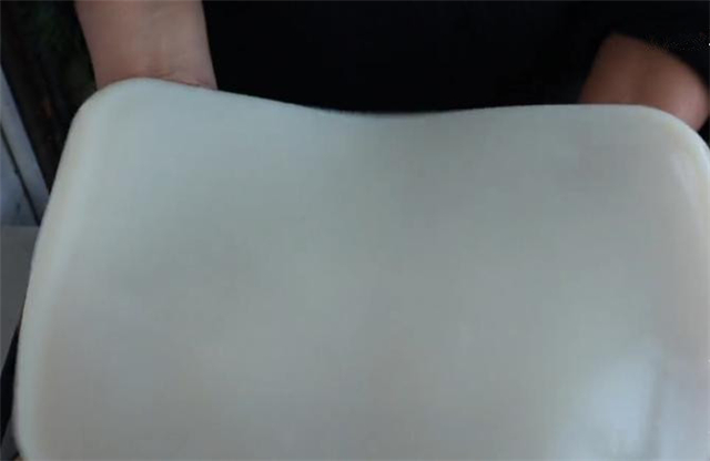 红薯粉怎么做凉粉步骤（9个步骤学正宗的红薯凉粉做法）