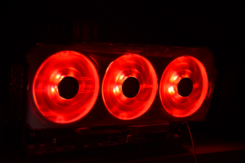 技嘉Z690小雕PRO好板，固态4片，内存6000MHz，12600K实战测试