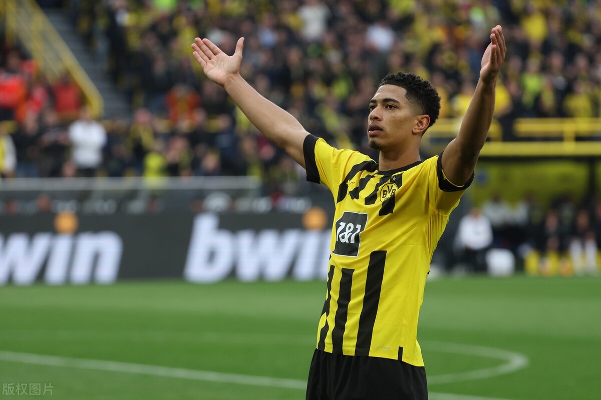 2022年退役的足球球星(确定离队的足坛五大球星,曼城队长欲投巴萨