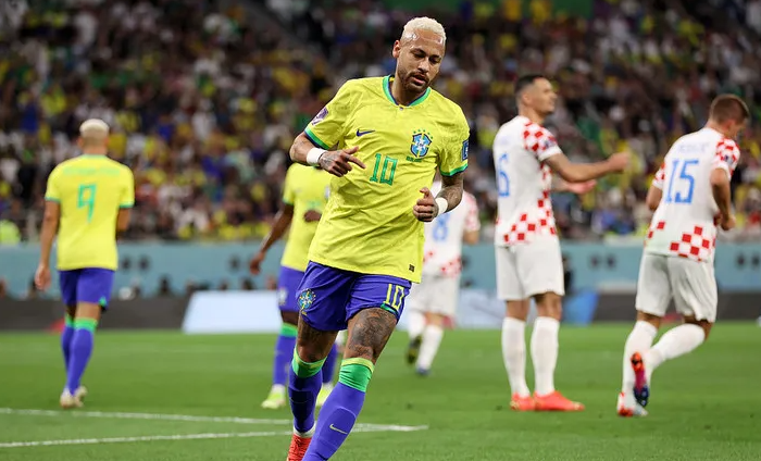 2010世界杯荷兰vs巴西（巴西队被淘汰！20年不胜欧洲强队，究竟输在哪？）-华海博客