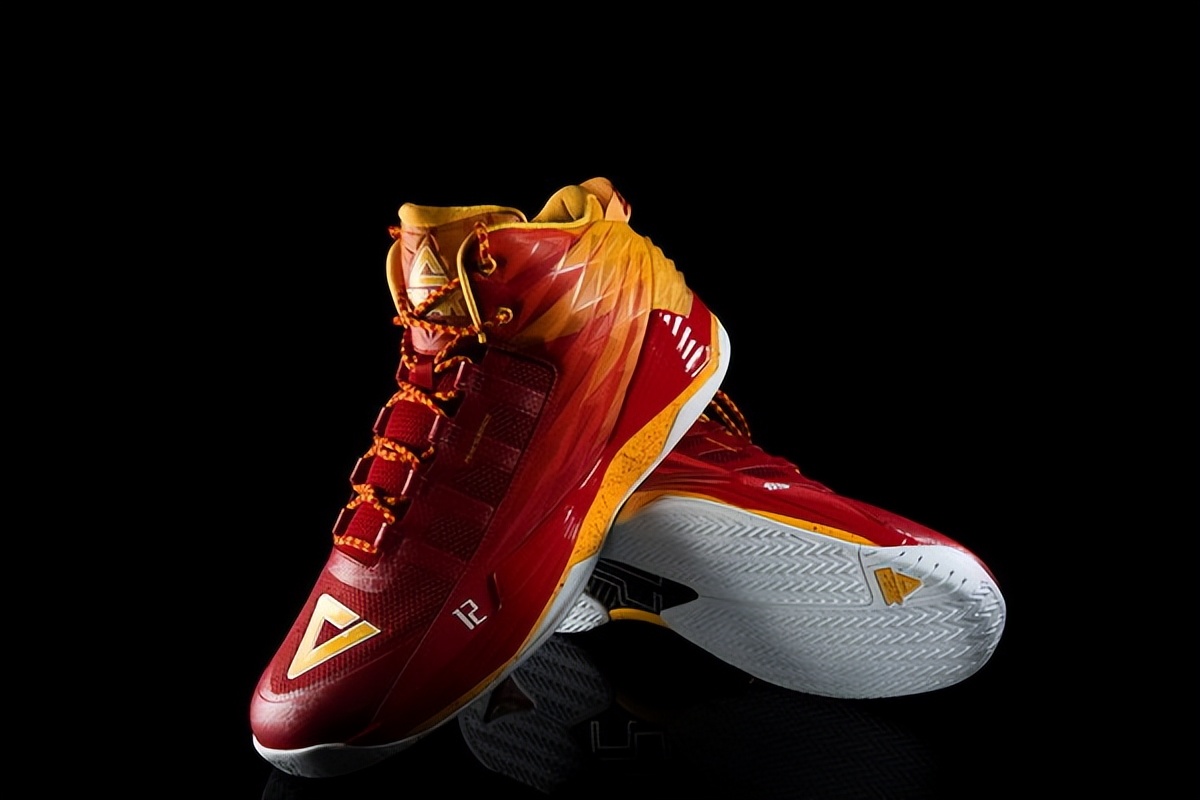 维金斯篮球鞋测评(维金斯1代亮相!