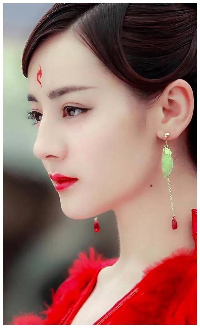 哪些女明星的眼睛很漂亮？